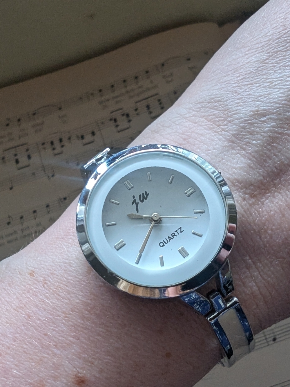 JW Silver Quartz Women's Bracelet Watch - White Dial